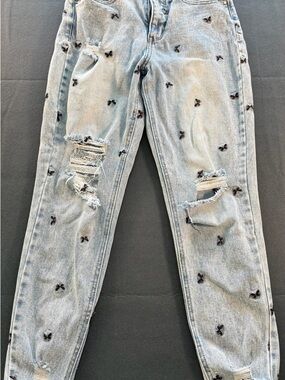 Light Wash Embroidered Distressed Jeans